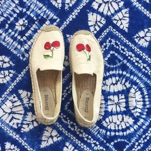 Soludos cherries smoking slipper